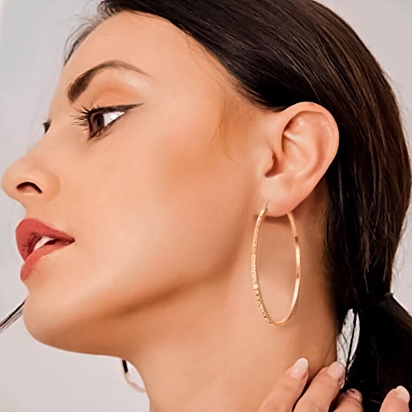 🔵𝟲𝟱%𝗢𝗙𝗙 𝗯𝘂𝗻𝗱𝗹𝗲𝘀 𝟯+🔵 NEW Large Rhinestone Hoop Earrings - Picture 4 of 12